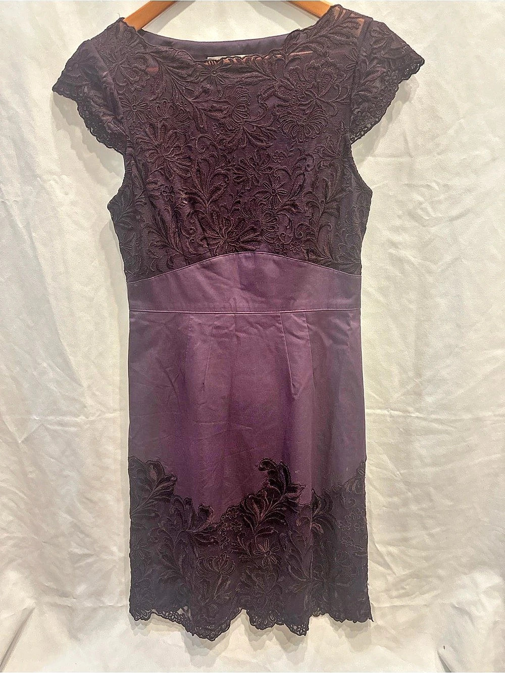 Karen Millen Floral Lace Mini Dress Purple UK 20, US 6, like new